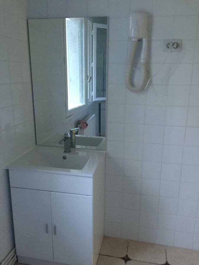 Hostel Lori Bobigny Zewnętrze zdjęcie